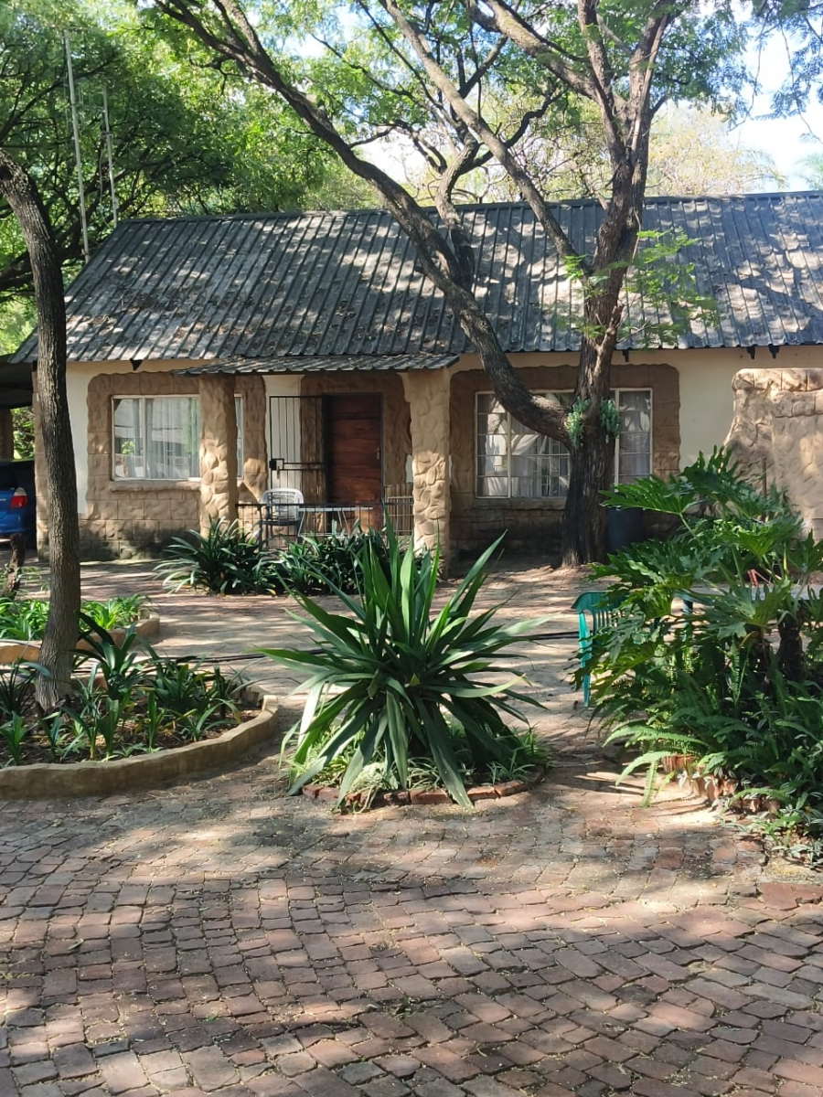 Commercial Property for Sale in Hartbeesfontein North West